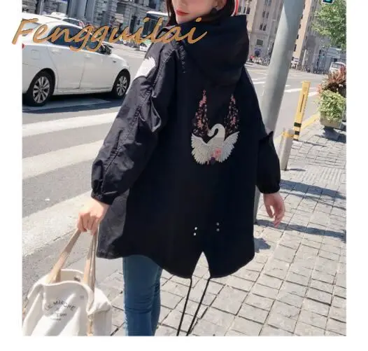 

Autumn Loose Large Size Female Windbreaker Jacket Harajuku Bomber Jacket Student BF Coat Oversize Jacket Basic Embroidery Coats