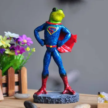 

CREATIVE GOODS FROG DECORATIVE CRAFTS PASTORAL RESINS GIFTS OFFICE DECORATION CARTOON SUPERMAN