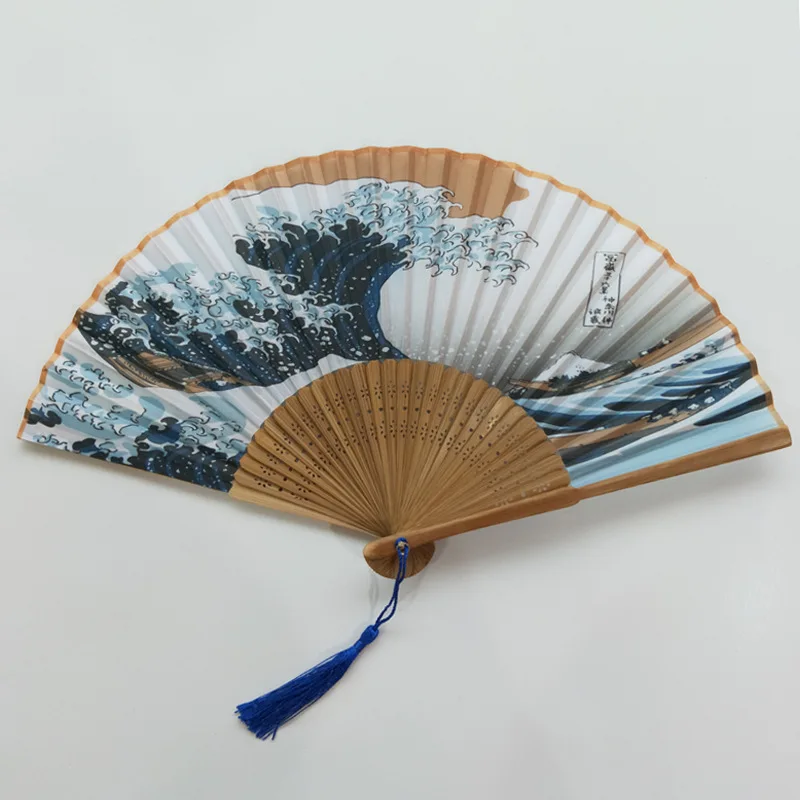 Японский ручной вентилятор Ukiyoe на волне Kanagawa Складной вентилятор eventail основной abanico de mano винтажные свадебные сувениры и подарки - Цвет: Qingbao Blue Tassel