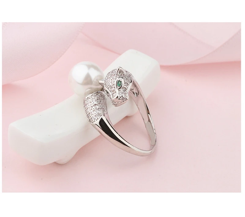 European and American domineering leopard head opening ring fashion imitation pearl creative animal ladies copper ring