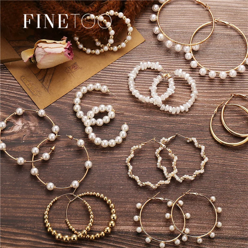 

Simple Plain Gold Color Metal Pearl Hoop Earrings Fashion Big Circle Hoops Statement Earrings for Women Party Jewelry