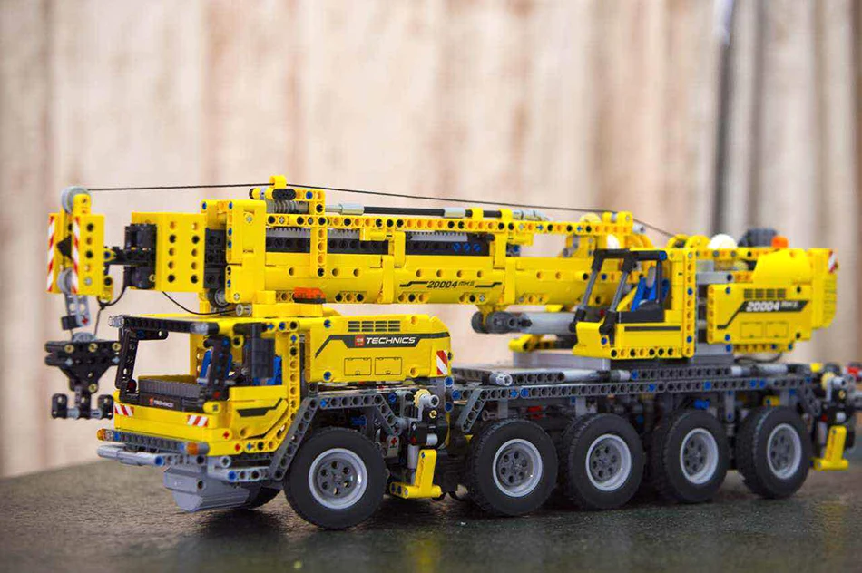 20004 Technic серия мотор мощный мобильный кран Mk II модель автомобиля строительные наборы Блоки Кирпичи совместимы с 42009 подарки