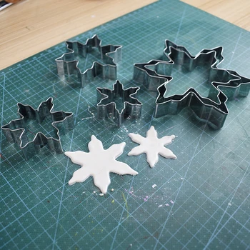 

Christmas Snowflake Stainless Steel Cutter Mold Designer DIY Ceramic Pottery Polymer Clay Snowflakes Pattern Cutting Tools