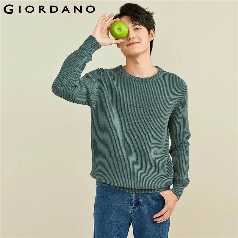 

Giordano Men Thick solid color crewneck sweater