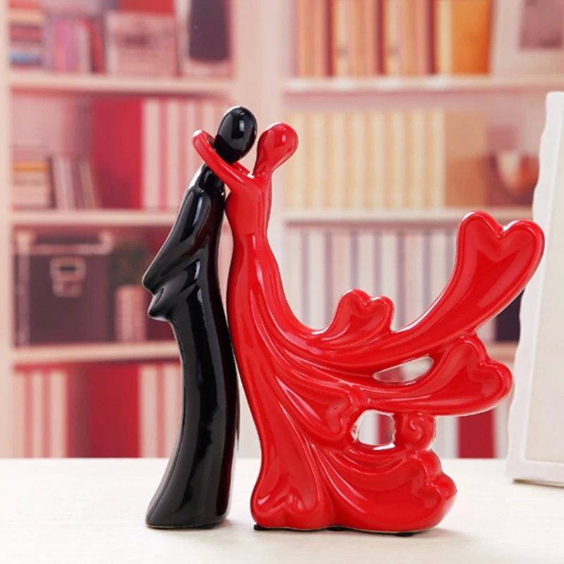 

Ceramic Lovers Embrace Dancing Statues Porcelain Modern Jewelry Wedding Gifts Home Cabinet Decoration