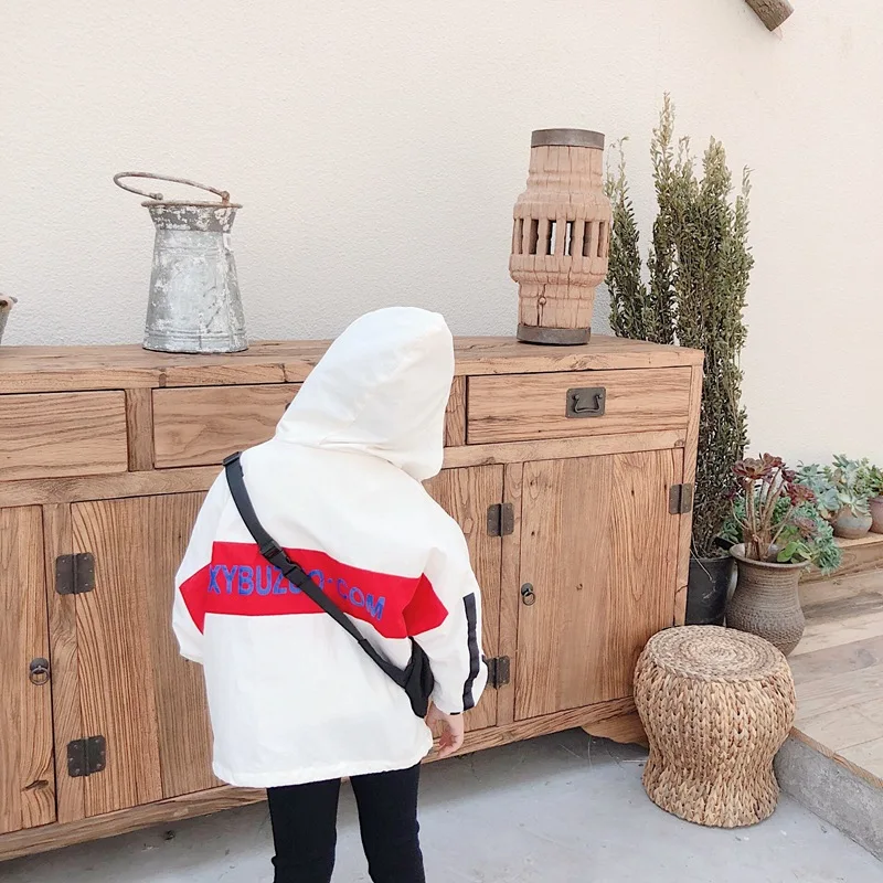 New autumn Korean style fashion white and red hit color normal section hooded jacket outwear both for boys and girls