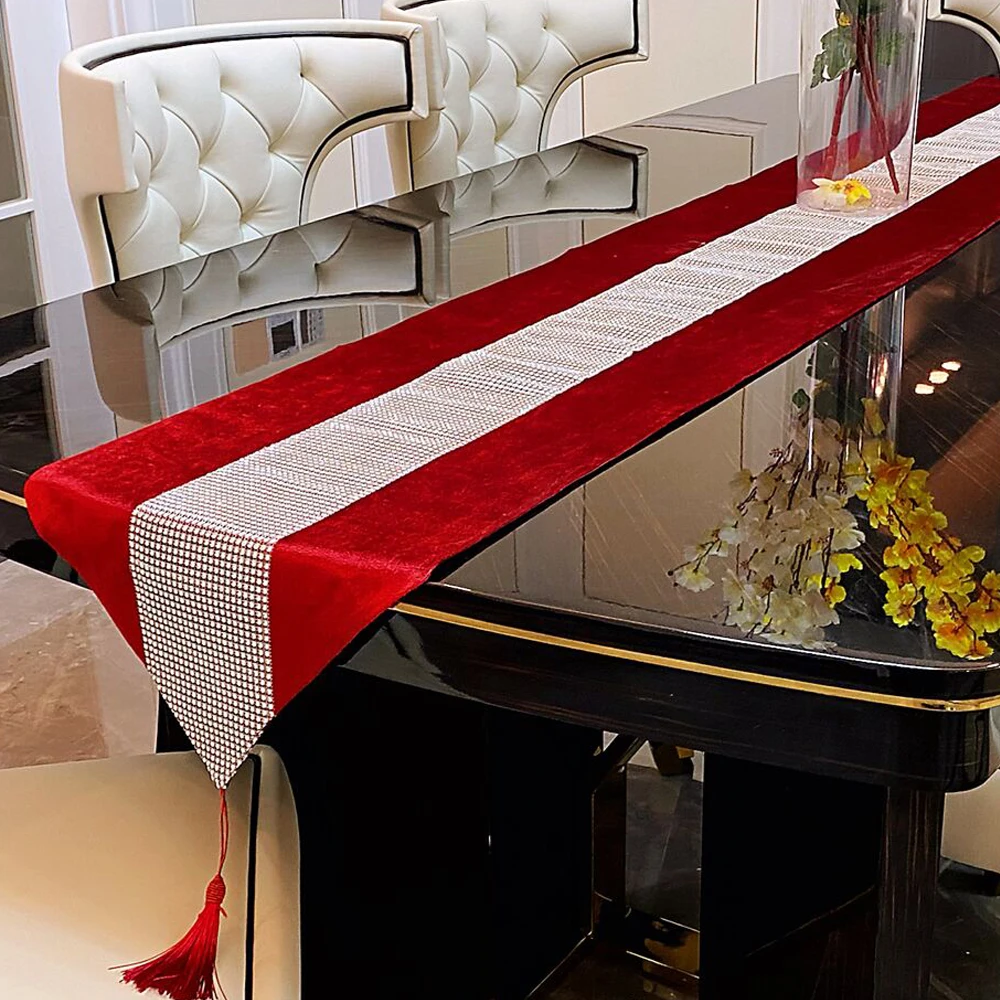 

1pcs Modern Table Runner Flannel Diamond Table Marriage Runners Pillow Case Table Mat For Wedding Chirstmas Decoration