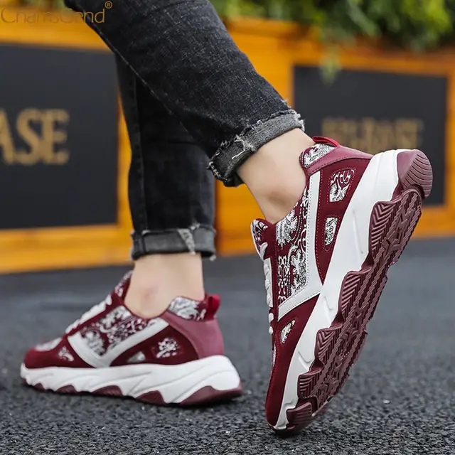 ase lightweight jogger shoes