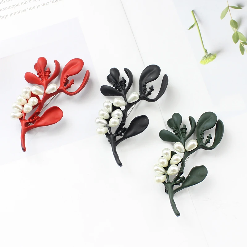 

Antique Sense Olive Branch Petal Imitation Pearl Overcoat Suit Accessories Easy Matching Temperament Brooches For Women Pins
