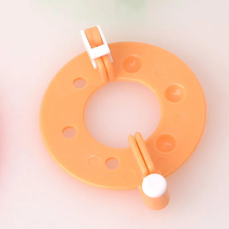 

8 Pcs Easy Plastic Pompom Maker Convenient Kit Knitting Crafts Different Sizes Plush Ball Multicolor Durable Making Tool
