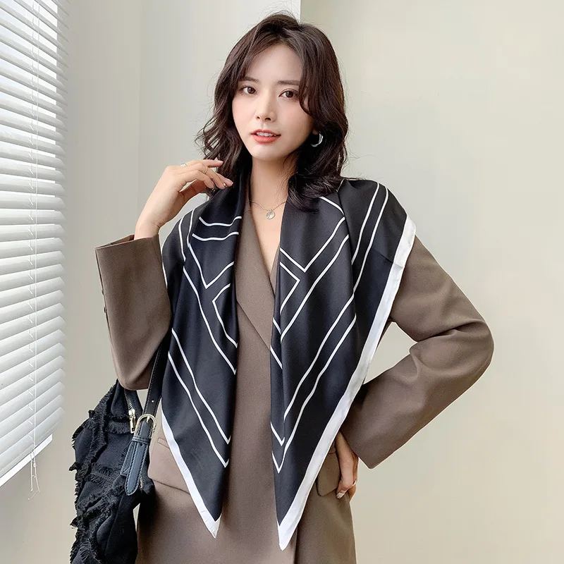 

Пляжная Женская шаль для путешествий на весну и осень, аксессуары для волос, Геометрическая фигурка, полосатая саржевая шелковая квадратная бандана, хиджаб