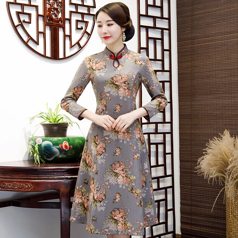 

2019 Spring New Style Deerskin Velvet Cheongsam Improved Version Long Sleeve Mid-length Elegant Retro Wedding Middle-aged Women