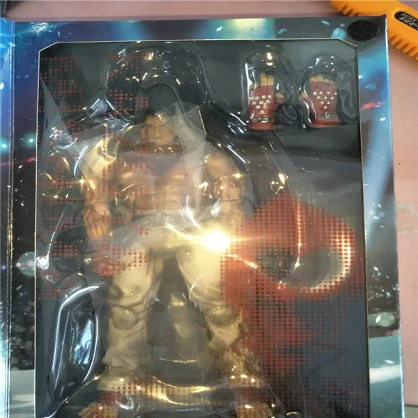 

Play Arts Change PA Change Tekken 2 Kazama Quasi-Mishima One Eight Mobile Boxed Garage Kit