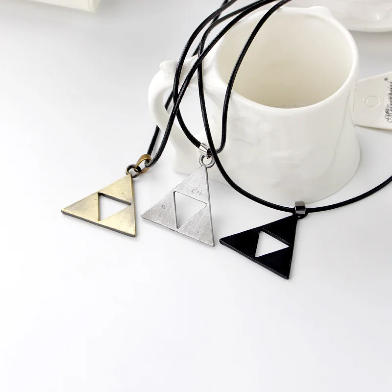 

Hot Sales Anime Peripheral Zelda Zelda Legend Triangular Logo Necklace Accessories