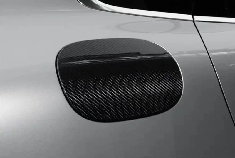 9-Porshe Macan Carbon Fiber Fuel Tank Door Oil cover