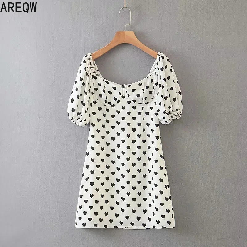 new square clothing website