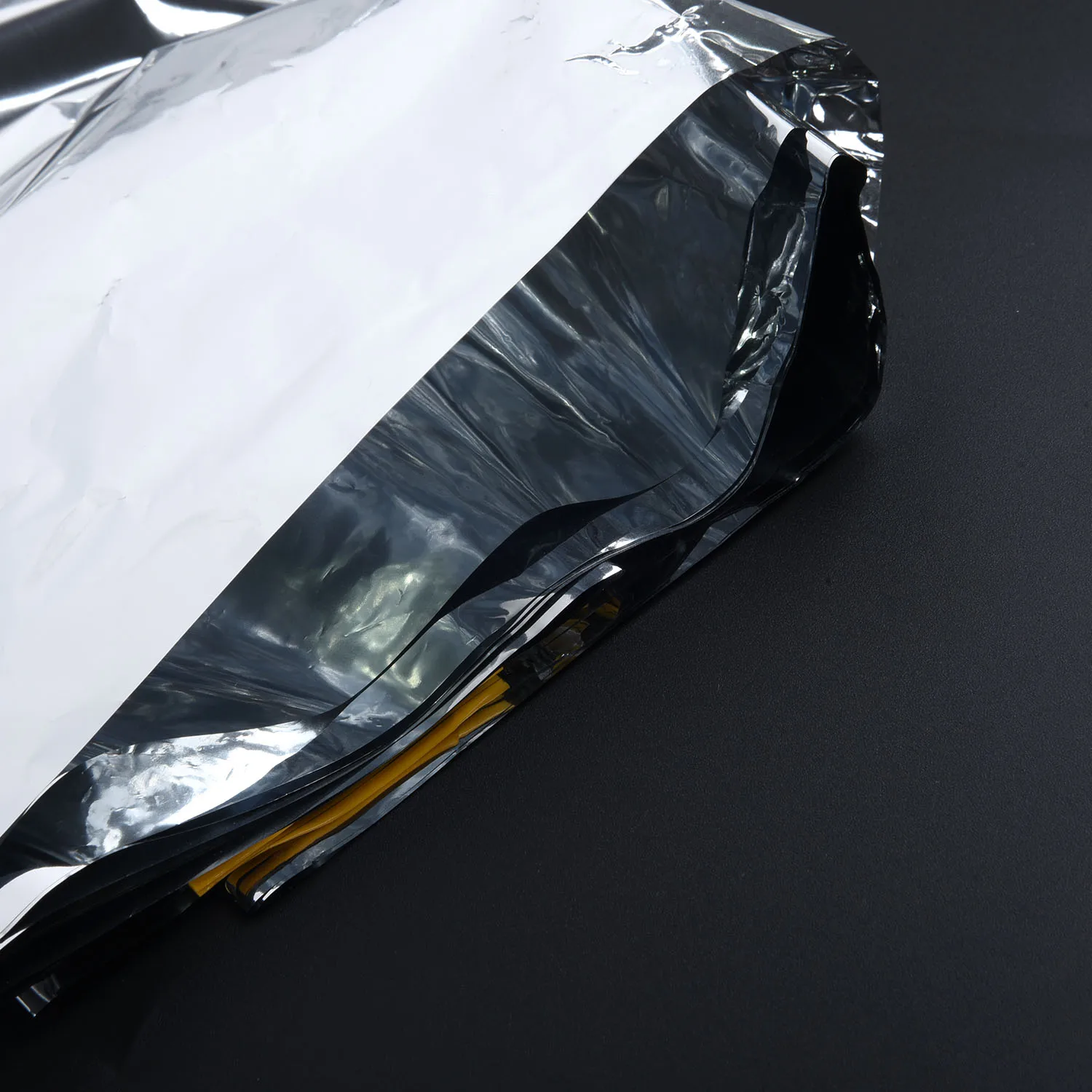 Folding Outdoor Tent Blanket Sleeping Bag Survival Camping Shelter Silver