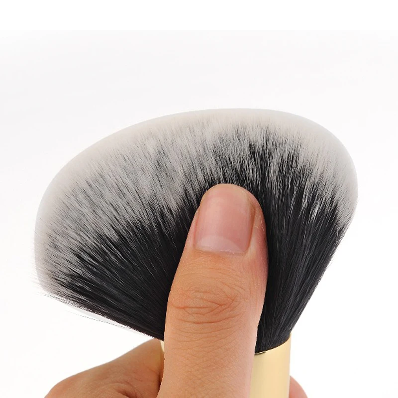 1 pc Makeup Brush Blush Cosmetic Tool Professional Soft Comfortable Portable Make Up Girls Beauty Accessories