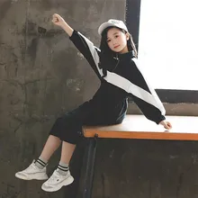 Платье для девочек; сезон осень-зима; коллекция года; детское Повседневное платье для подростков; черно-белое лоскутное платье с длинными рукавами для малышей; свитер для отдыха