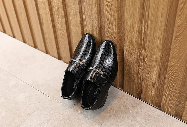 Children Shoes Kids Leather Flats For Medium Big Boys Metal Buckle Classic Style Fashion White Black For Wedding Stage 26-36 New slippers for boy