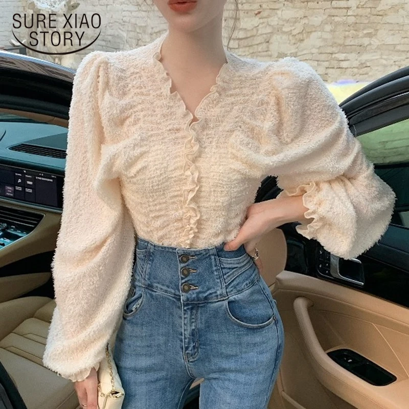 

2021 Spring Korean Loose French Sweet Lace Blouse V-neck Lantern Sleeve Shirt Pleated Long Sleeve Tops Women Chemisier 12766