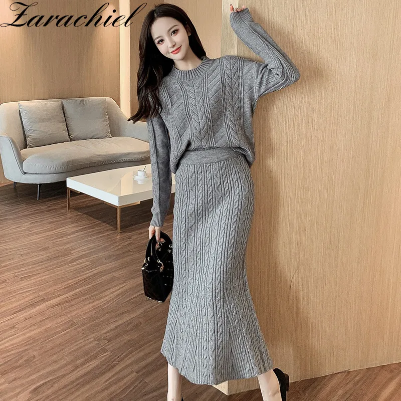 Lady Runway Knitting Skirt Suit