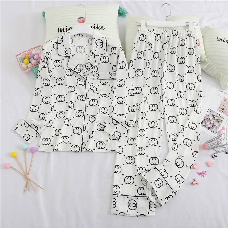 

Long-Sleeved Ice Silk Home Service Women's Printed Lapel Thin Pajamas Simple Loose Home Service Suit