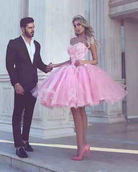 

Pink 2019 Homecoming Dresses Ball Gown Sweetheart Tulle Appliques Beaded Cocktail Dresses