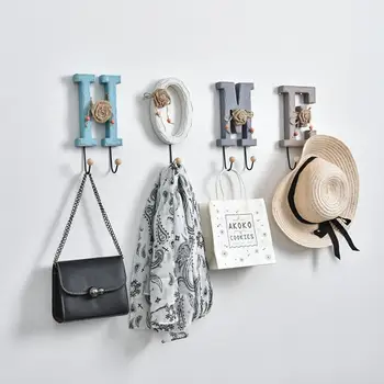 

4pcs/pack Wall Hanging Key Hooks Alphanumeric Wall Hanging Coat Wall Decoration Hanger Home Storage Hooks Ofr Clothes Key