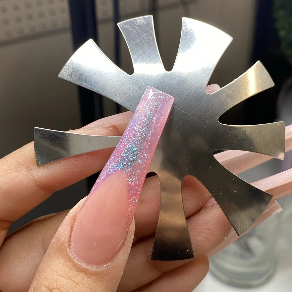 1Pc Cut V Shape Trimmer Smile Line Easy French Smile Cut V Line Silver Super Long V-Shape & Almond Shape Pro 9 Taglie Tips