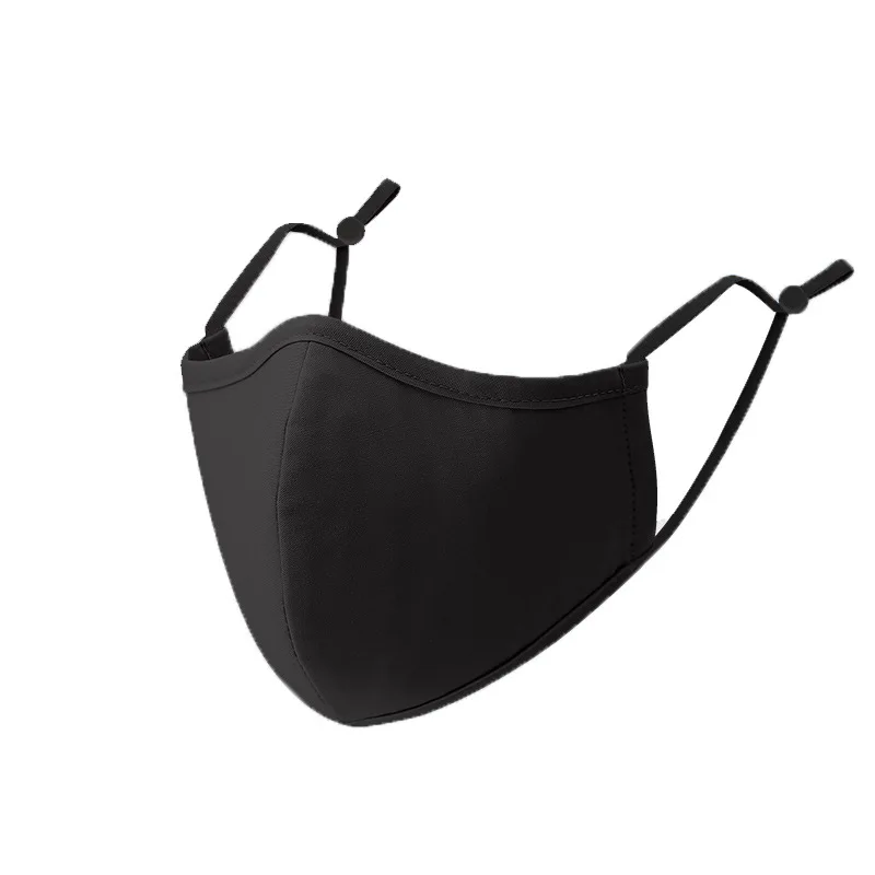 Masque réutilisable en tissu 3 couches pour adulte et enfant, porté par un adulte et un enfant souriants