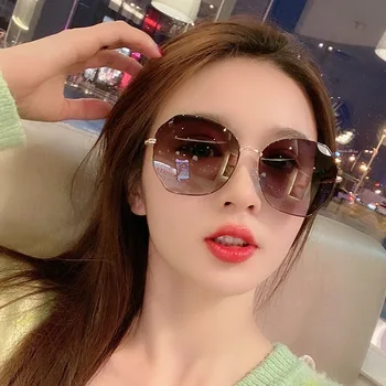 

ZENOTTIC Oversized Sunglasses Women Butterfly Metal Frame Shades Sun Glasses Ladies Vintage Brand Designer Korean Sunglasses