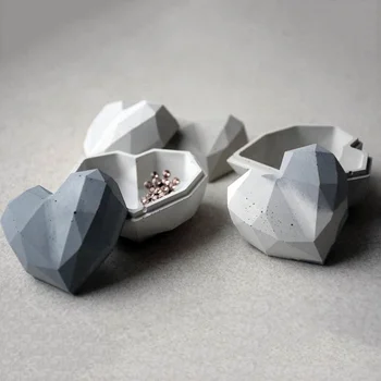 

Heart-shaped Design Storage Box Mold Jewelry Box Mold Gypsum Concrete Silicone Mold Cement Container Mold