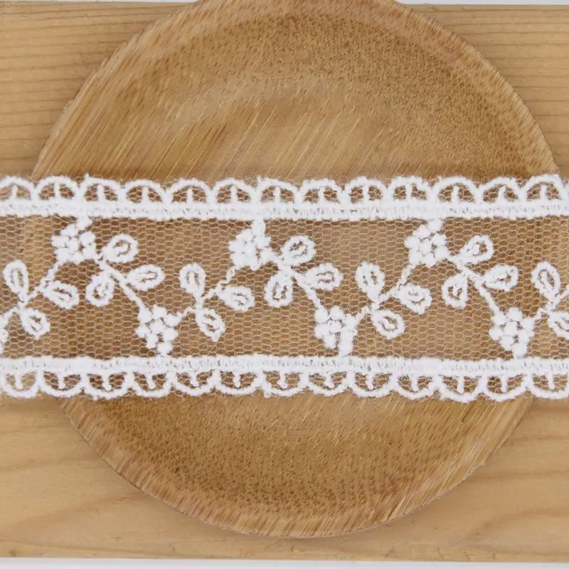 

Hot sale Embroidery cotton Garment Accessories Venice Trim Lace