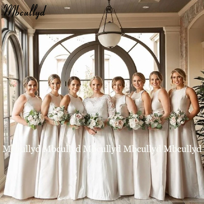 

Wholesale Ivory Long Bridesmaid Dress A-line Satin Adult Wedding Party Dresses Plus Size Maid Of Honor Gown Evening Gown