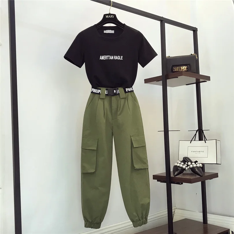 

TYHRU Women Summer Solid Color Letter Print Round Neck Short Sleeve Top + Belt Solid Color Pocket Nine Pants Two Piece Set