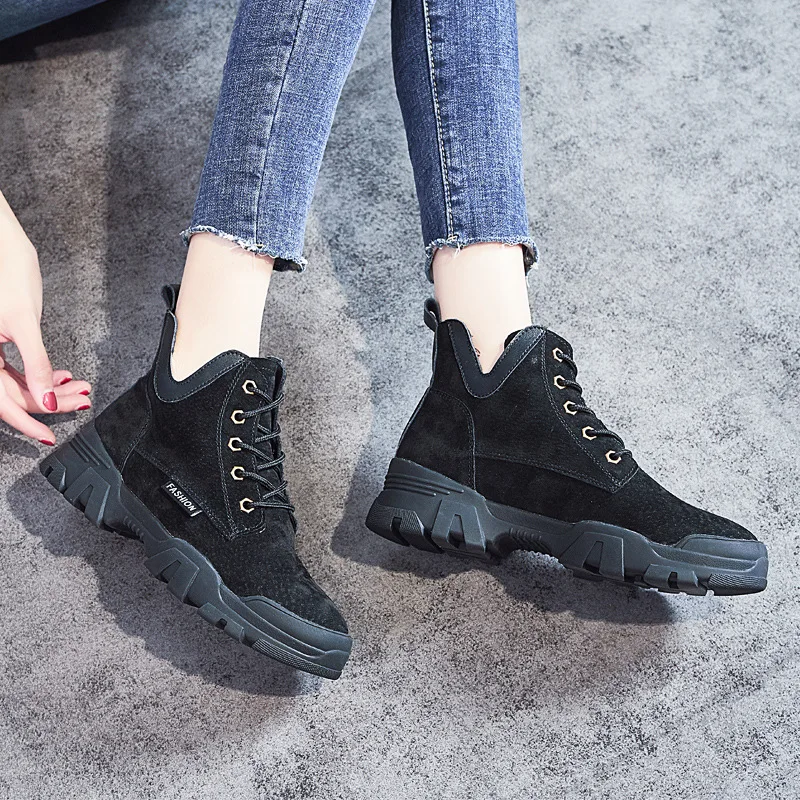 

2019 Autumn New Style Martin Boots Women's Leather Short Boots round-Toe INS British Style Women's Boots Flat V Mouth Hot Sellin