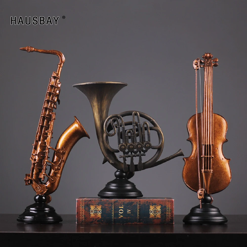 Retro Musical Instrument Statue Saxophone Violin Resin Sculpture