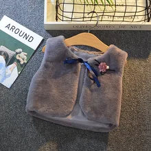 Зимний Стильный хлопковый жилет для девочек детский меховой жилет из искусственного меха шаль с бубурочками