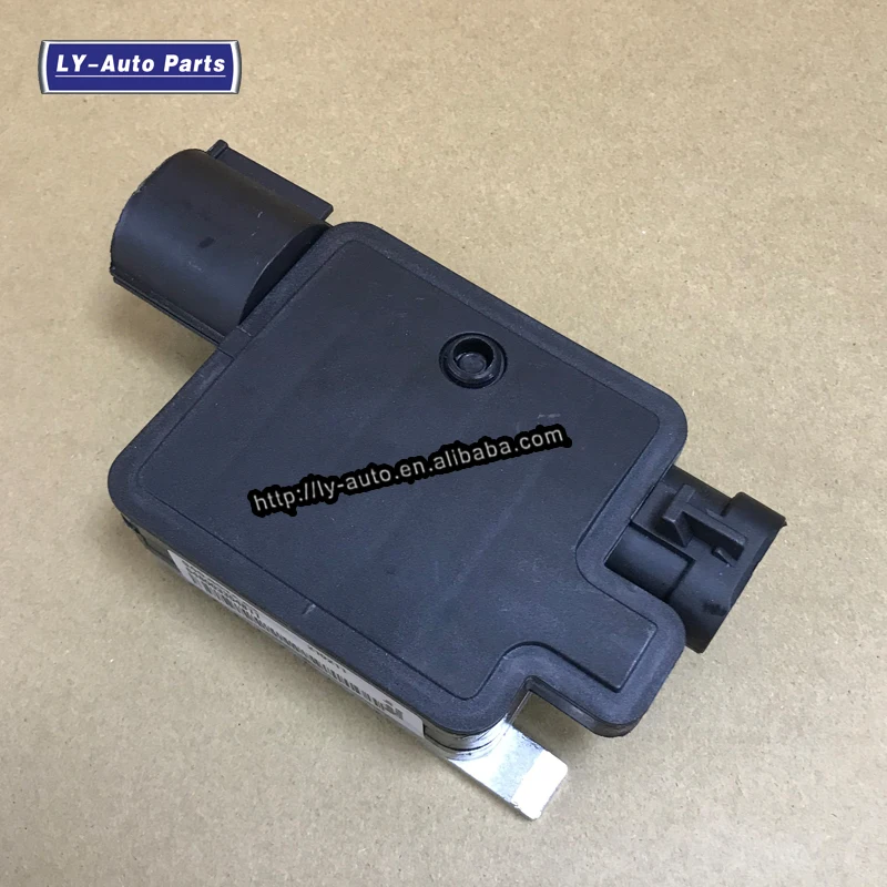 Cooling Fan Control Relay Module For Ford Crown Victoria Town Marquis 4M51-9A819-AA 4M519A819AA