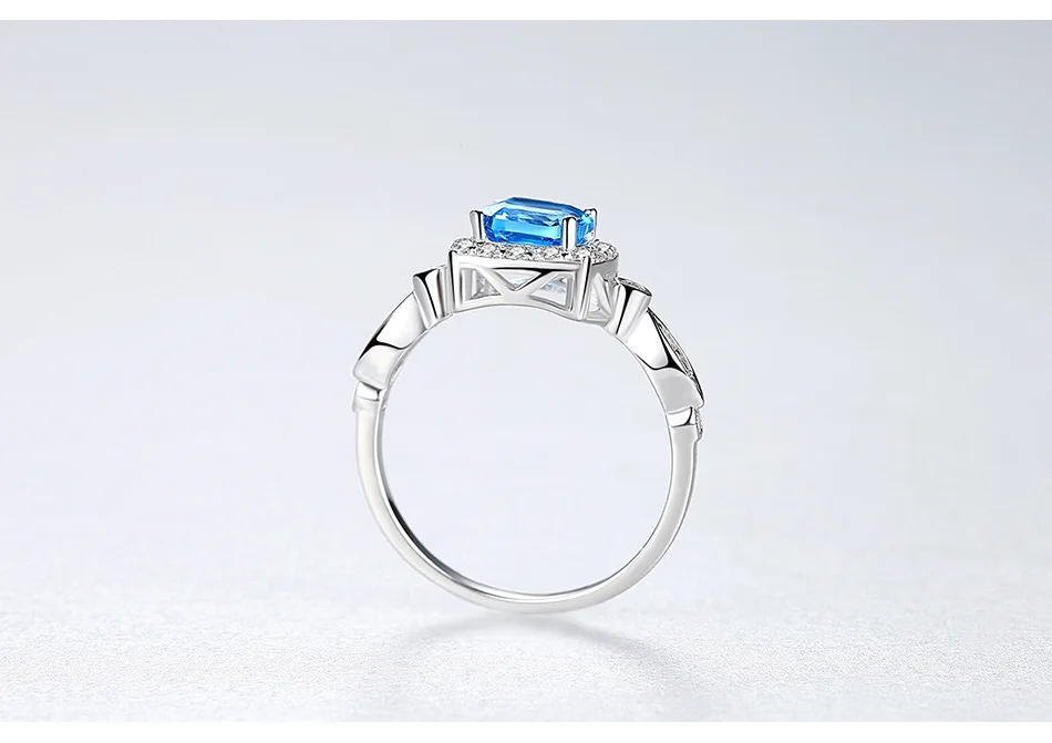 10683040741_1644834497