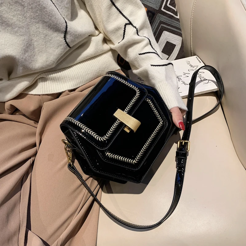 

2020 Fashion Bag Ladies Bag Casual Bright Patent Leather Phone Bag Hexagon Ladies Shoulder Messenger Bag Wild Wallet
