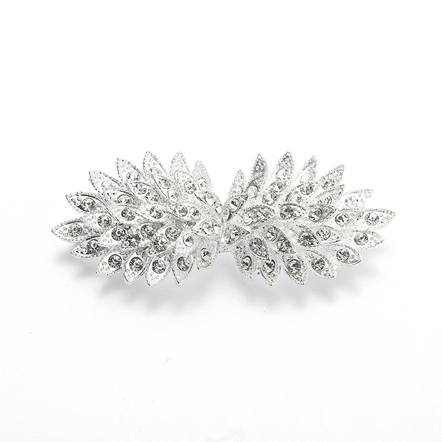 Style Blouse Shirt Lapel Collar Cardigan Clip Fashion Women Girls Vintage Shiny Crystal Pin Brooch Cape Cloak Clasp Fastener