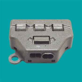 

One-in-three-out Two-Pole Branch Terminal Connector Parallel Connection Lamp Accessory
