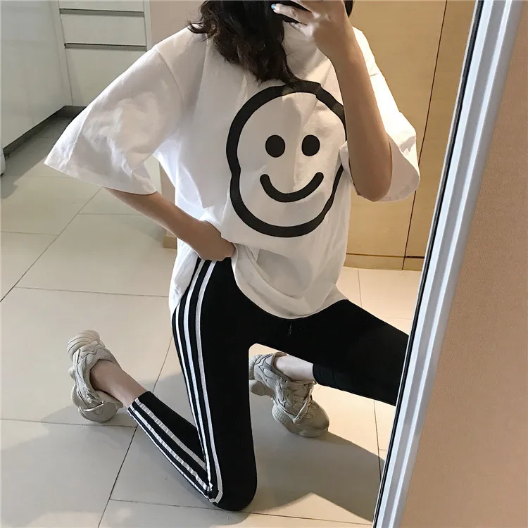 

Spring And Summer New Style Korean-style Loose-Fit Large Smiley Short Sleeve T-shirt + Outer Wear Skinny Leggings Korean-style W