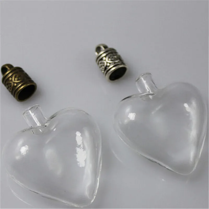 5PCS/Lot Wholesale Mini Heart-shaped Glass Bottle Jars Charms Pendants  With Metal buckle For Making Necklace DIY Accessories 4