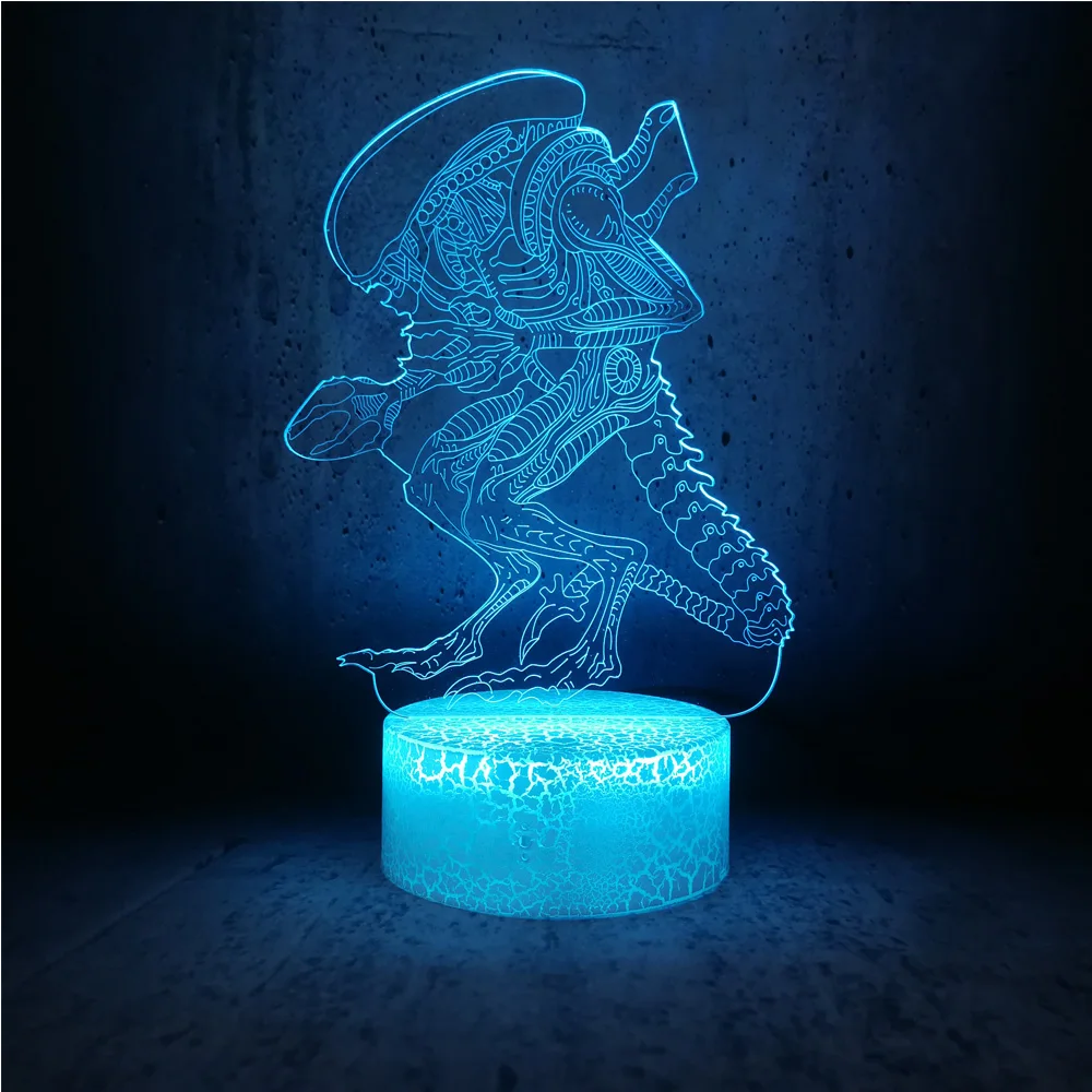 Alien lamp. Лампа чужой. светильник в банке монстр. лампа чужой мизгирь. алексей зудин светильник alien.