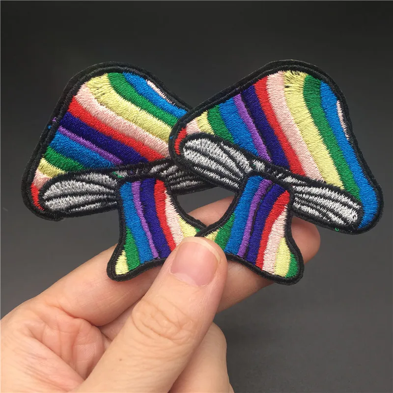 

2pcs/lot (5.8*5.5cm) Mushroom Hippie Love Peace Patch DIY Ironing Sew On Patch Applique For Clothes Jacket Jeans Badge Dйcor