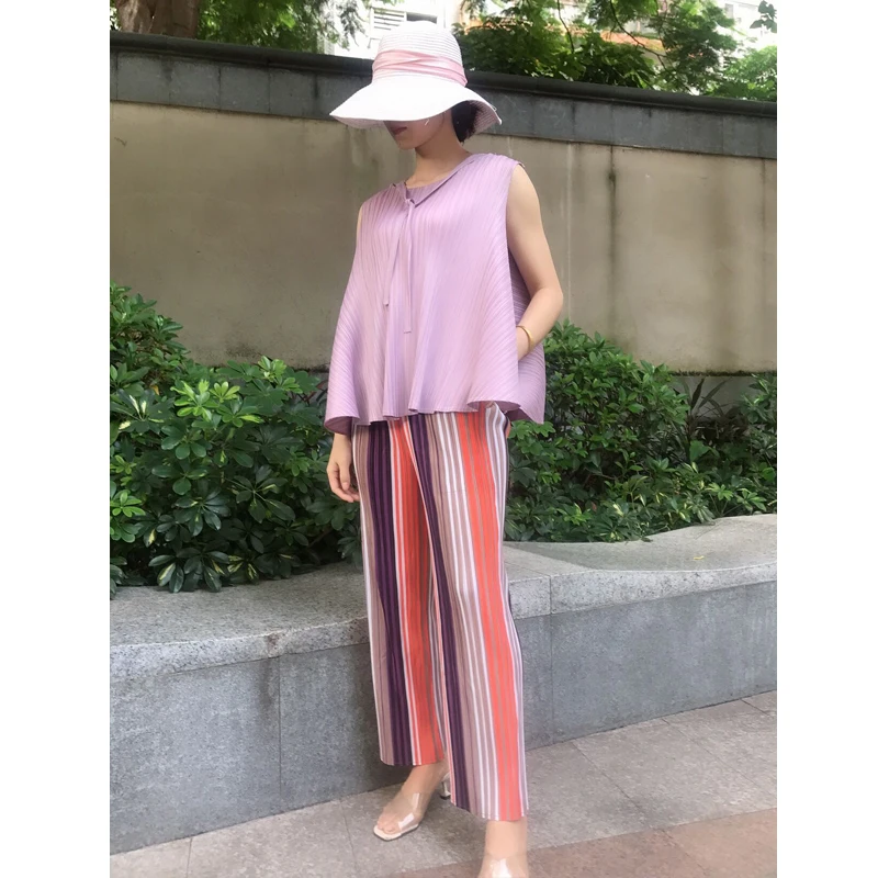 Miyake сплошной цвет без рукавов модные складные свободные Асимметричные футболки с бантом