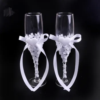 

2 PCS / Set white flower and heart Wedding Glasses Set Champagne Toasting Glasses For WeddingsToasting Flute Long Wine Glasses Cup